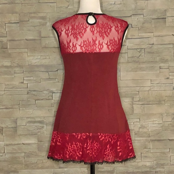 Kollontaï sleeveless red tunic - Picture 4 of 6